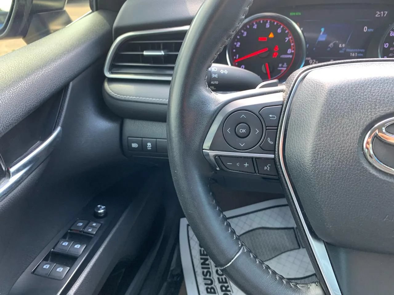 Used 2020 Toyota Camry XSE w/ Navigation Package FWD image 15