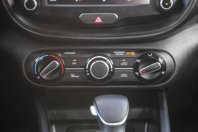 Used 2023 Kia Soul LX w/ LX Technology Package image 16