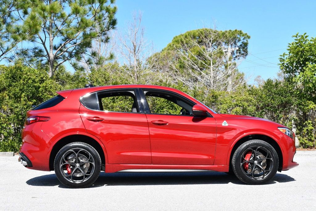Used 2018 Alfa Romeo Stelvio Quadrifoglio w/ Driver Assist Dynamic Package image 7