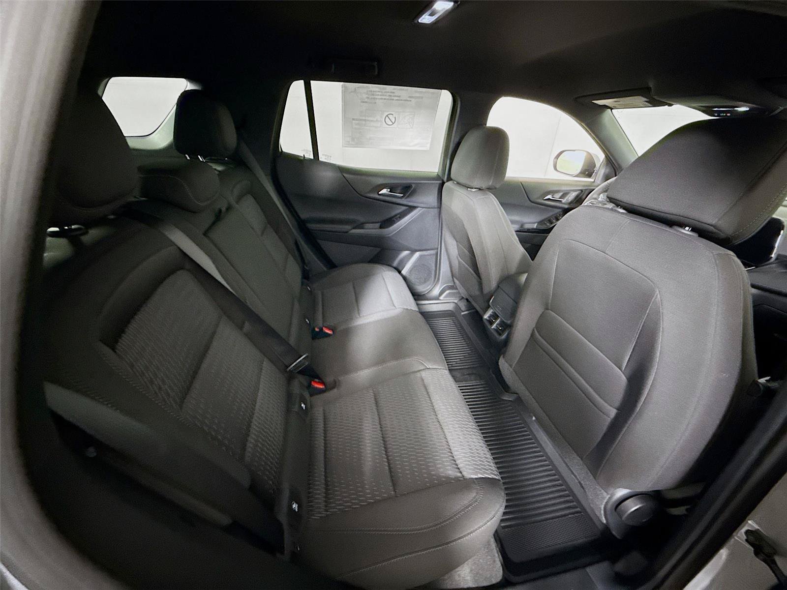 New 2026 Chevrolet Equinox LT AWD/4WD image 19