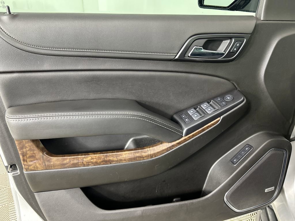 Used 2020 Chevrolet Suburban LT AWD/4WD image 10