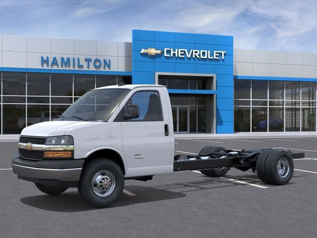 New 2026 Chevrolet Express 4500 w/ Power Convenience Package RWD image 9