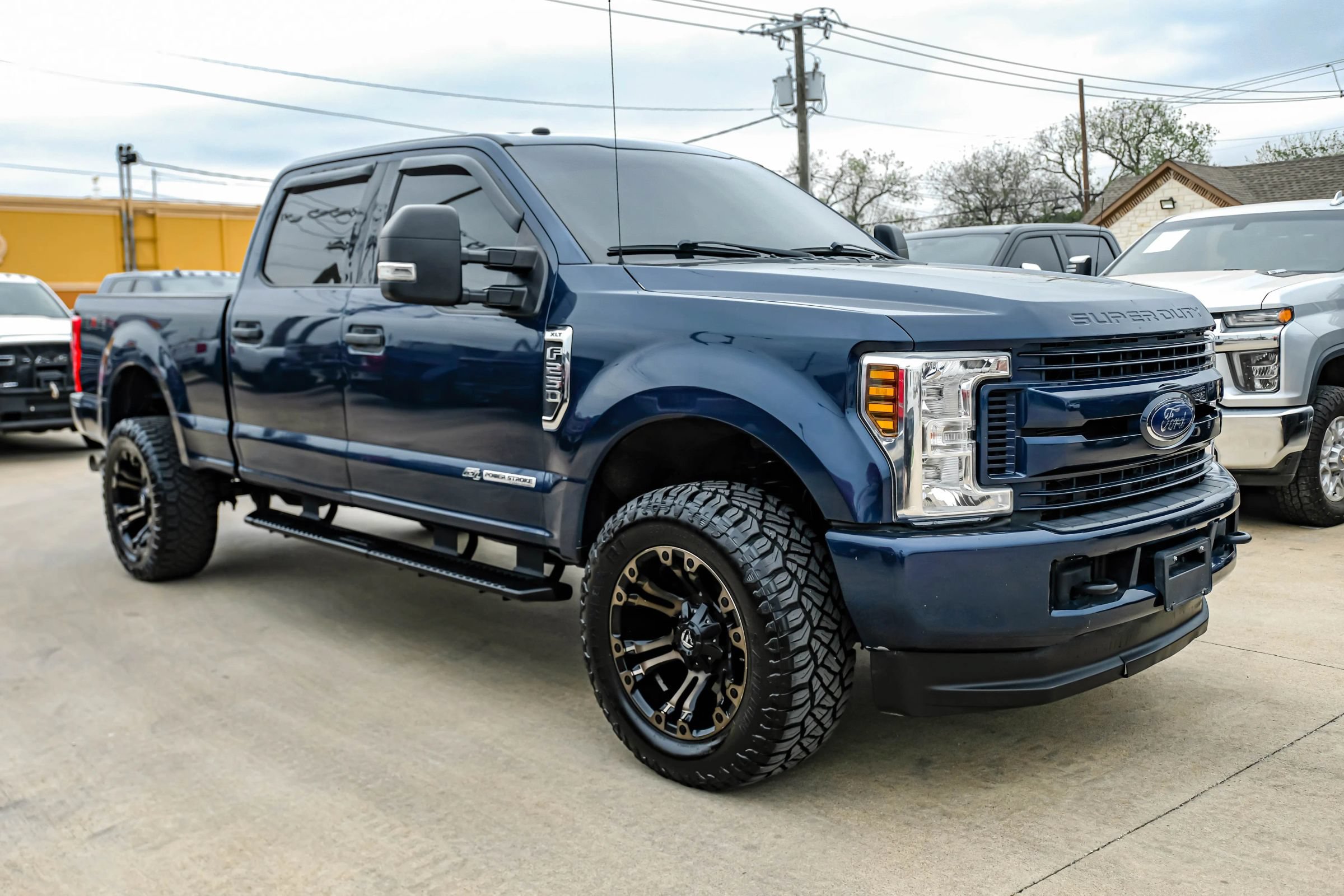 Used 2019 Ford F250 XLT AWD/4WD image 5