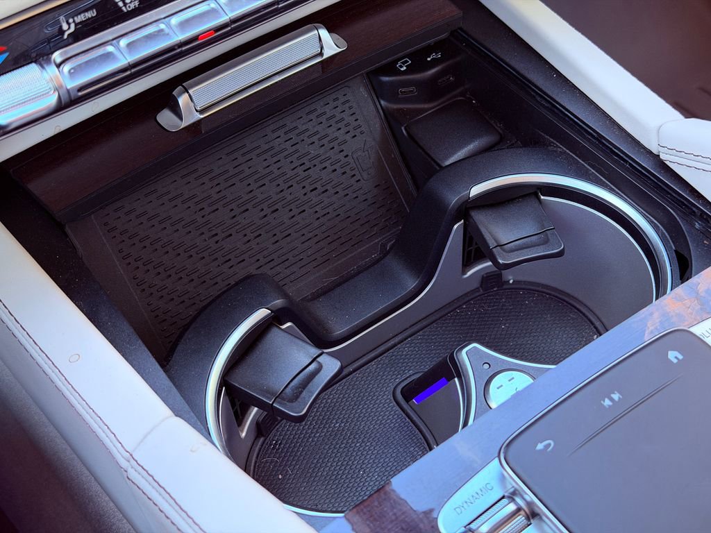 Used 2023 Mercedes-Benz Maybach GLS 600 4MATIC image 27