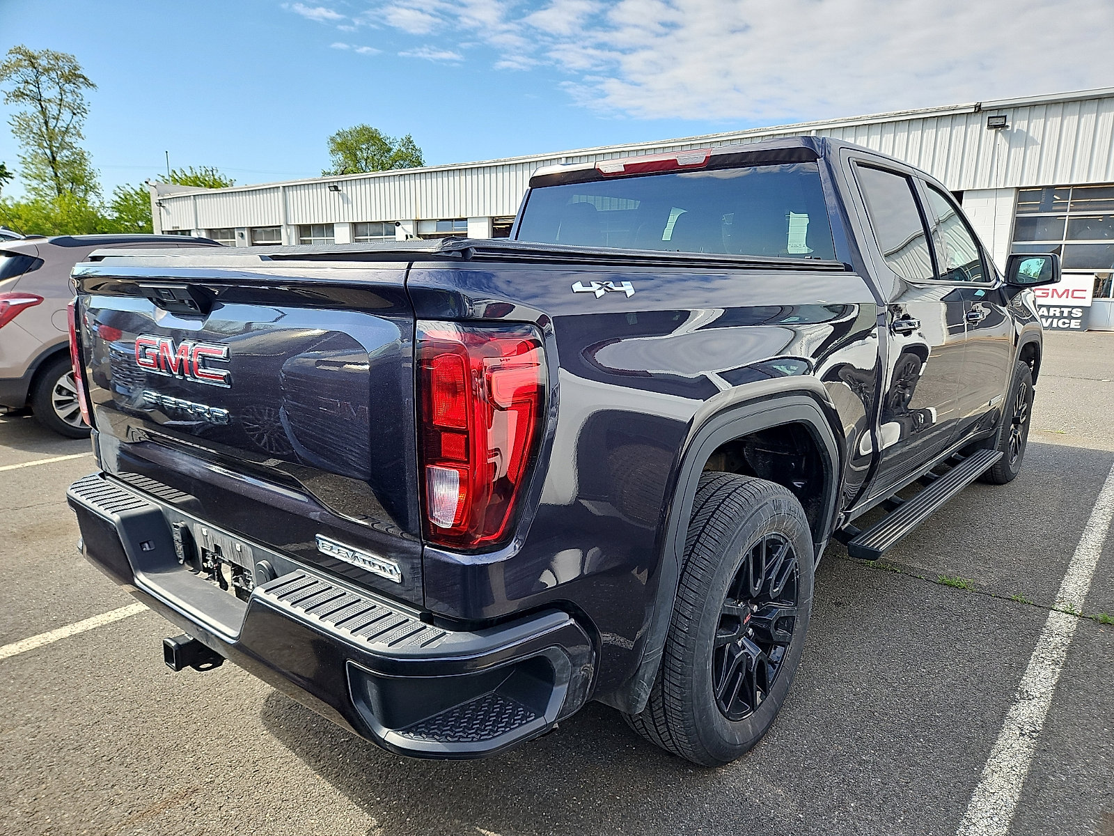 Certified 2024 GMC Sierra 1500 Elevation AWD/4WD image 8