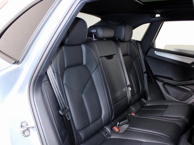 New 2026 Porsche Macan image 22