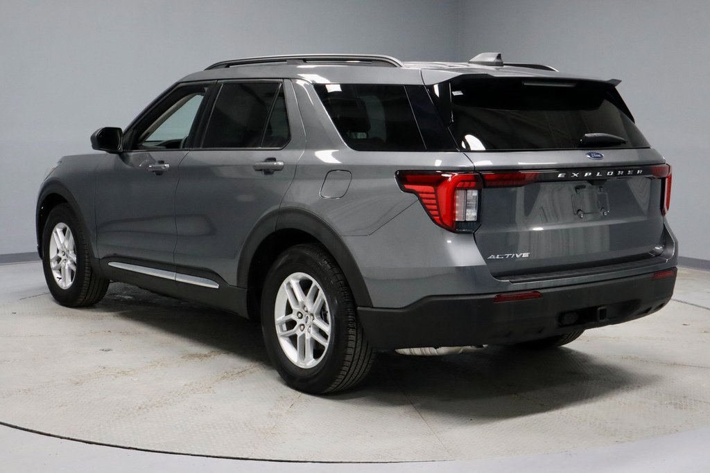 Certified 2025 Ford Explorer Active image 9