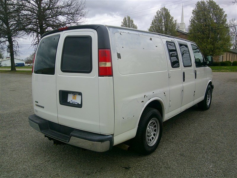 Used 2010 Chevrolet Express 1500 AWD w/ Power Package image 5