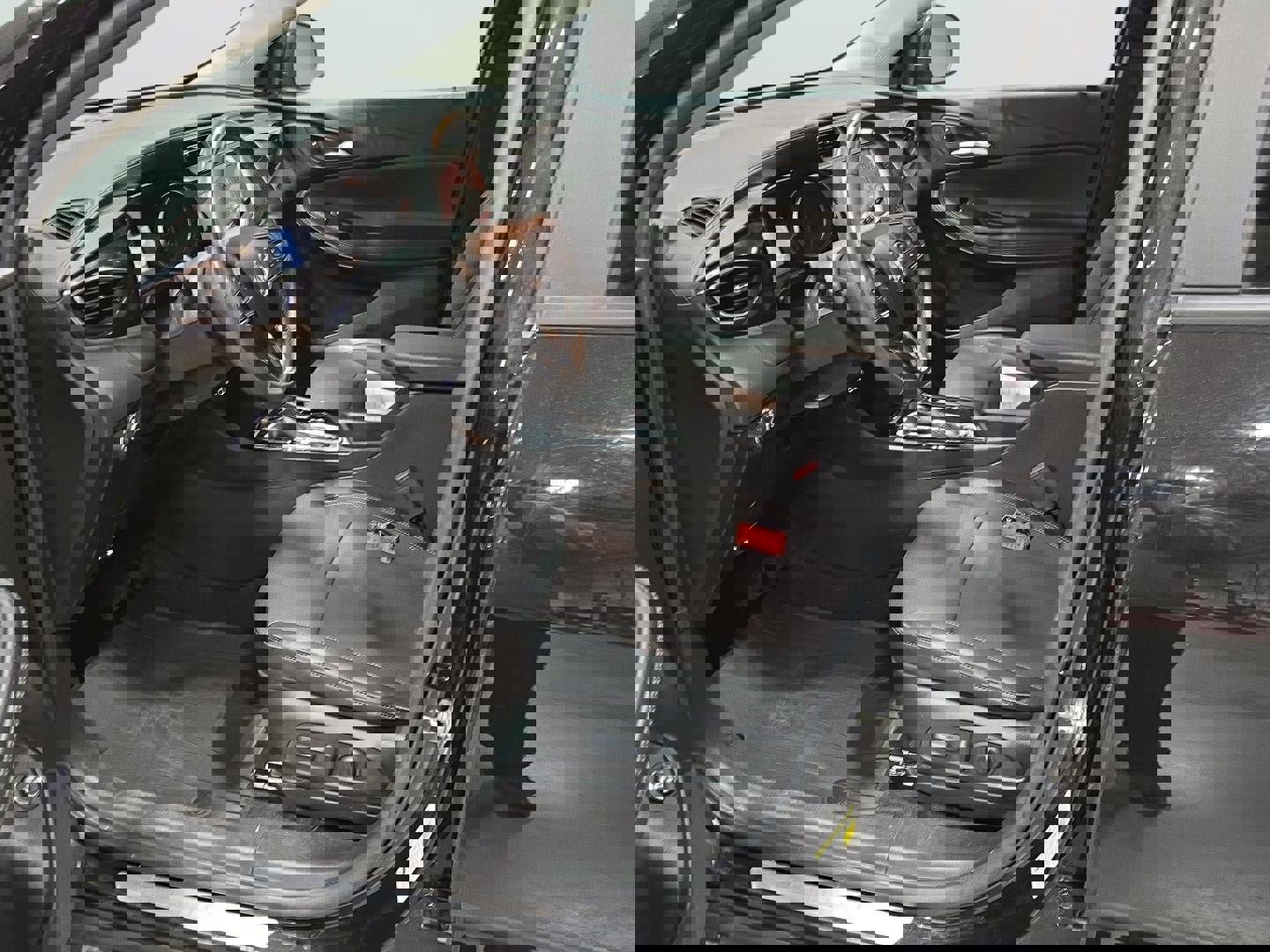 Used 2023 Buick Encore GX Select image 8