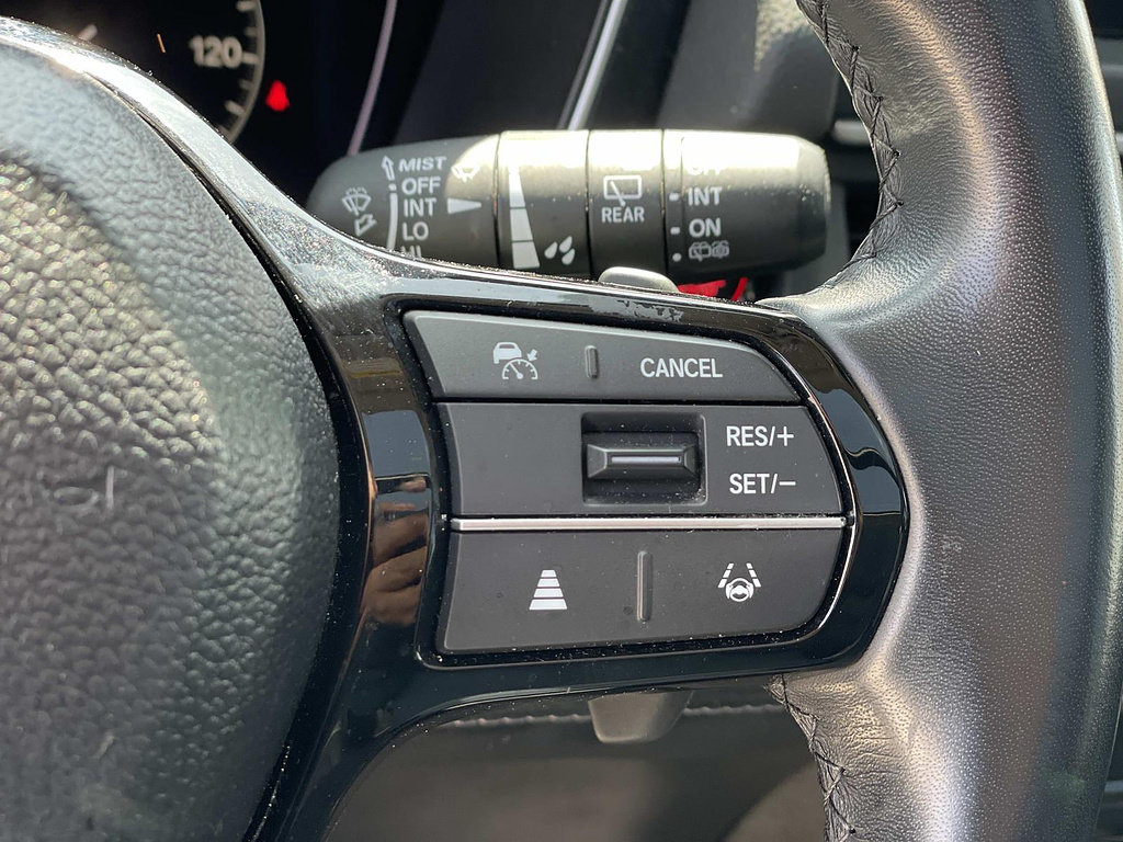 Certified 2024 Honda Pilot Touring image 6