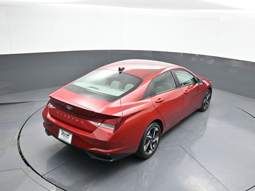 Certified 2023 Hyundai Elantra SEL w/ Convenience Package image 37
