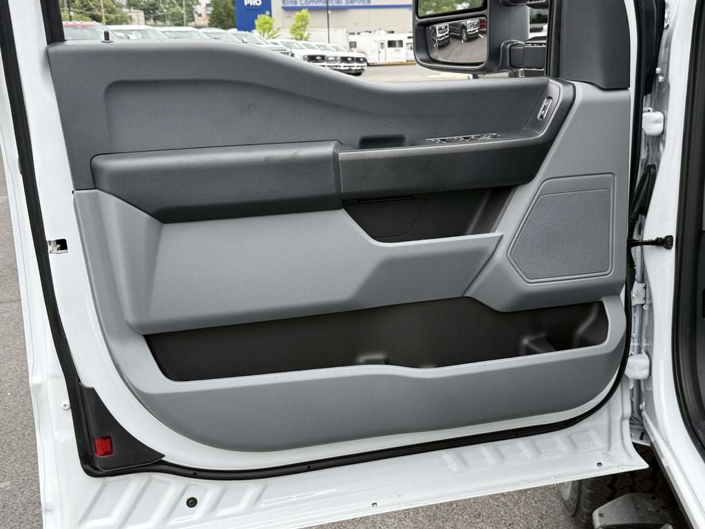 New 2026 Ford F350 XL w/ FX4 Off-Road Package AWD/4WD image 8
