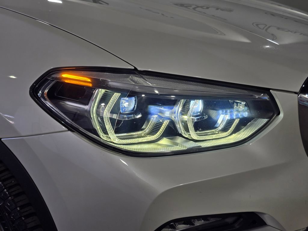 Used 2021 BMW X3 xDrive30e w/ Executive Package AWD/4WD image 5