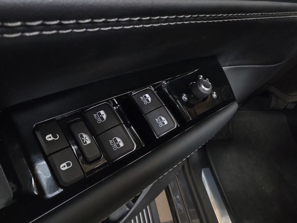 New 2026 Jeep Grand Wagoneer Summit AWD/4WD image 15