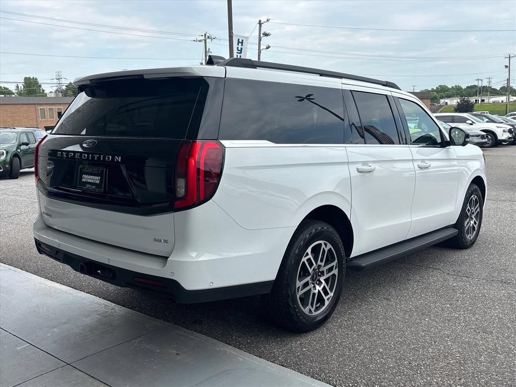 Used 2025 Ford Expedition Max Active AWD/4WD image 26