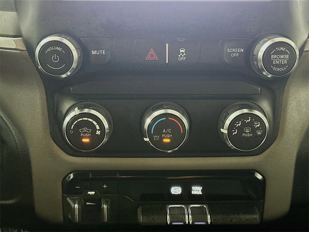 Used 2024 RAM 3500 Big Horn image 18