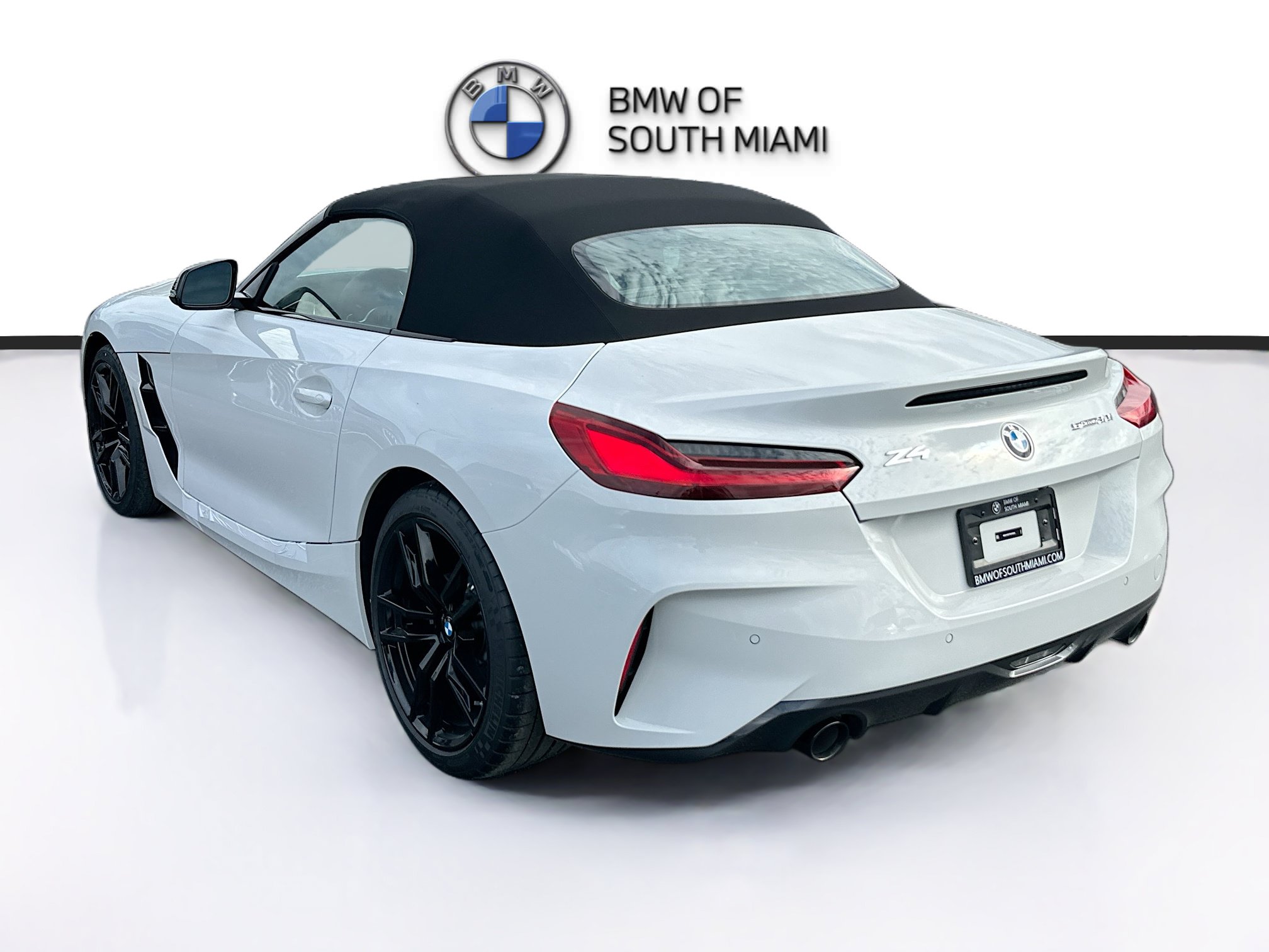 New 2026 BMW Z4 sDrive30i w/ Shadowloine Package RWD image 4