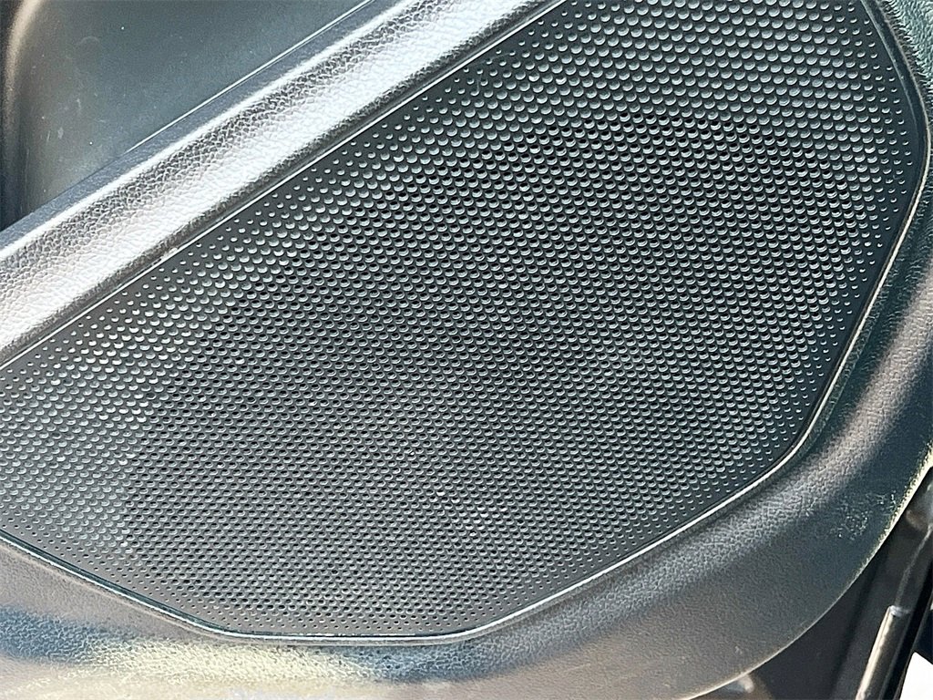 Used 2020 Ford Explorer XLT image 18