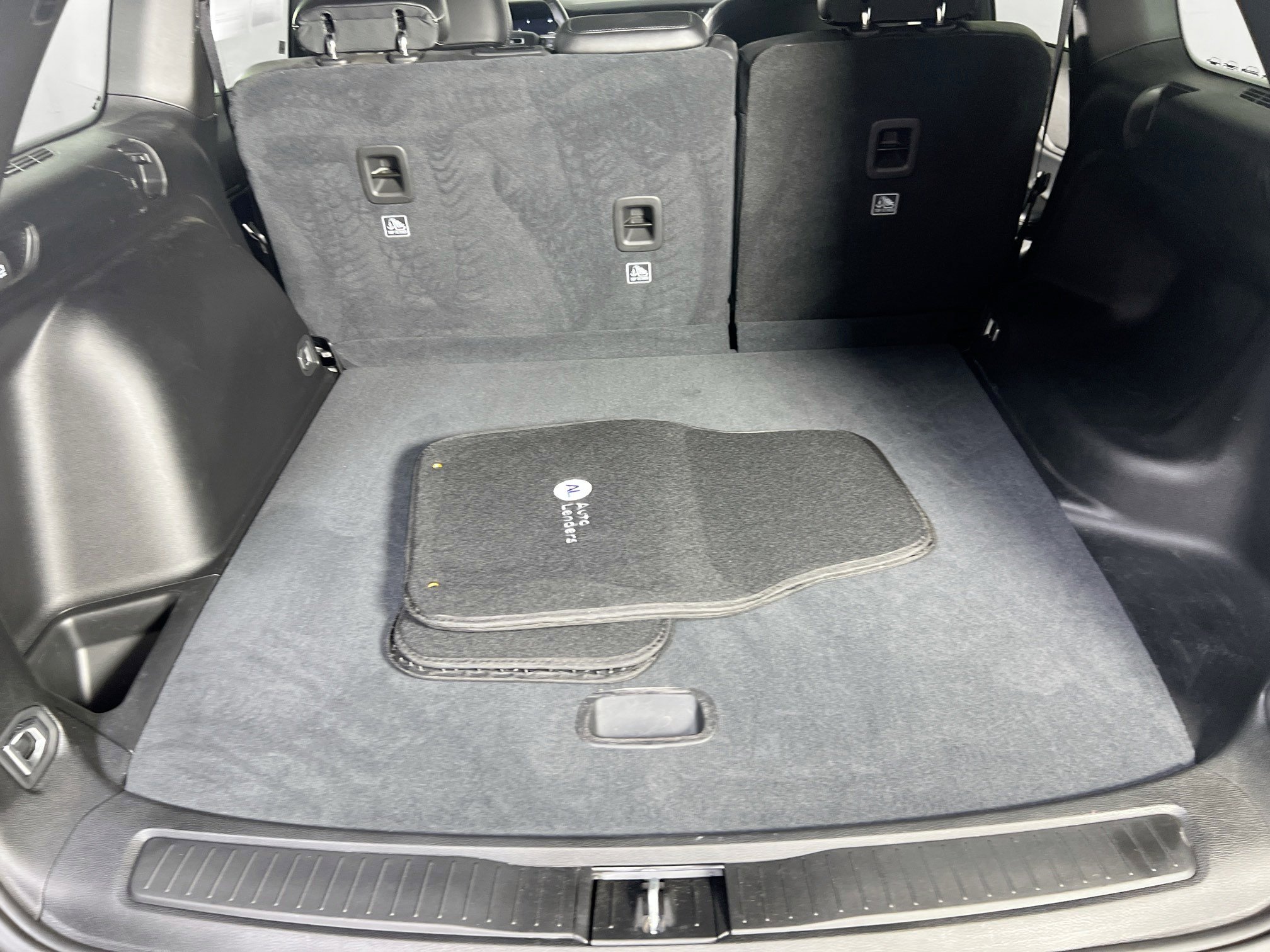 Used 2023 Jeep Grand Cherokee Altitude image 25