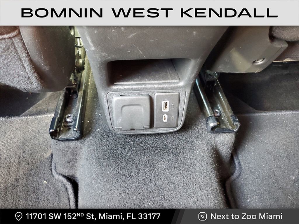 Used 2023 Chevrolet TrailBlazer LT w/ Convenience Package image 17