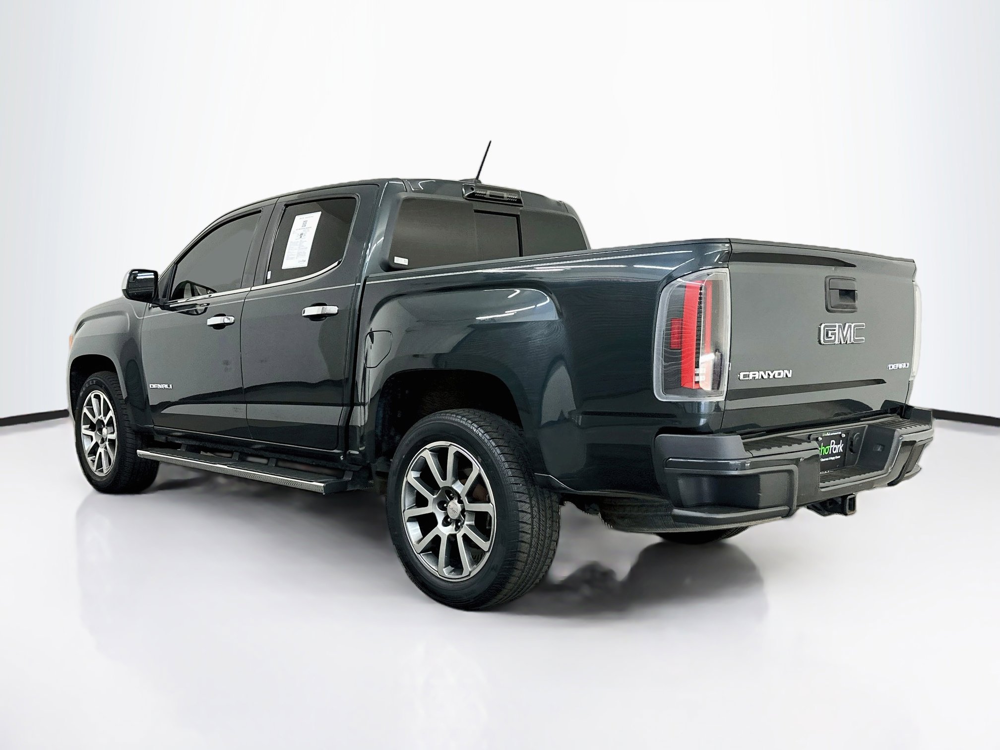 Used 2018 GMC Canyon Denali AWD/4WD image 5