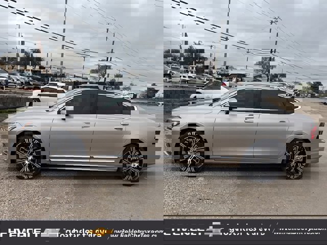 Used 2023 Volvo S90 B6 Ultimate image 4