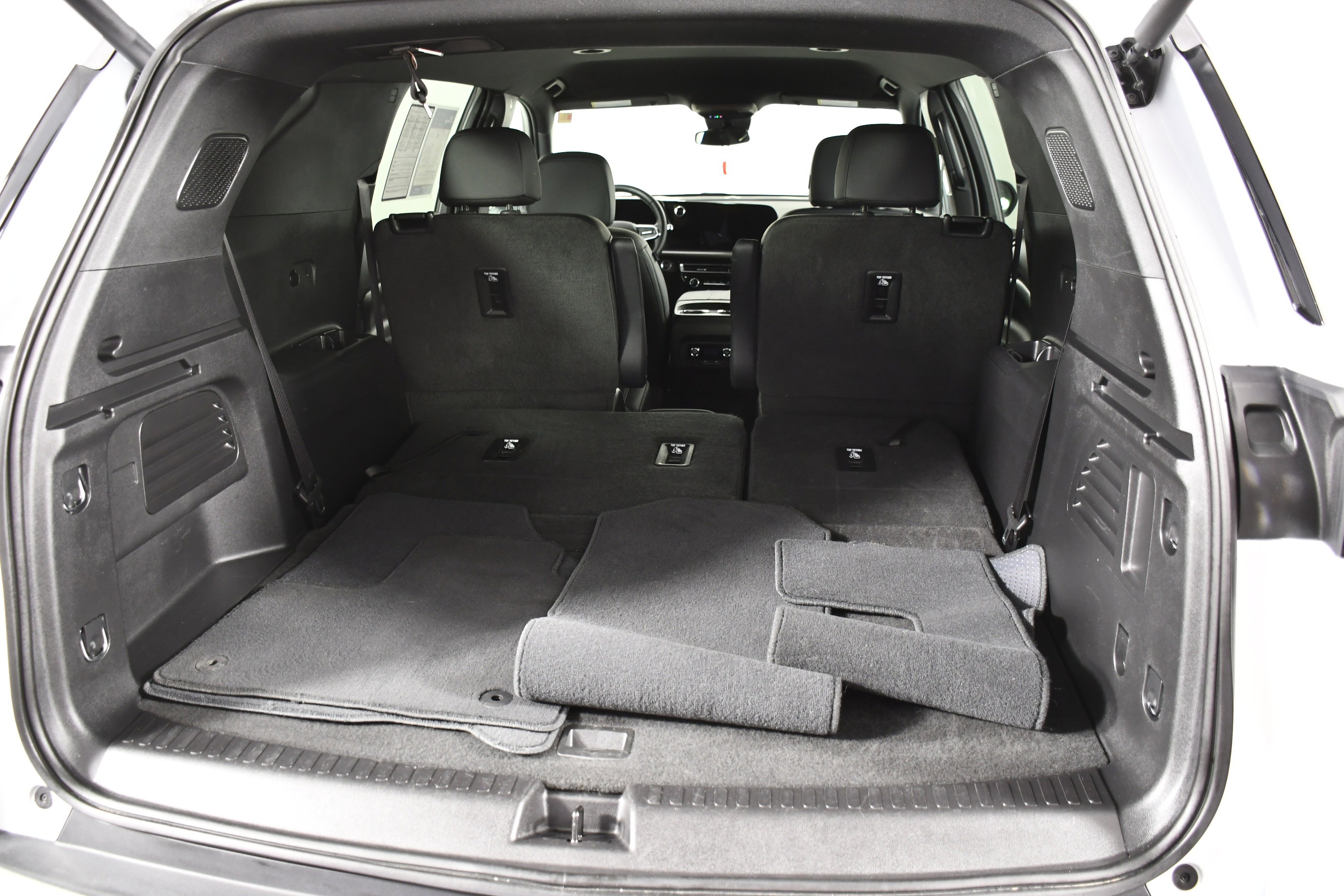 Used 2026 Chevrolet Traverse LT image 49