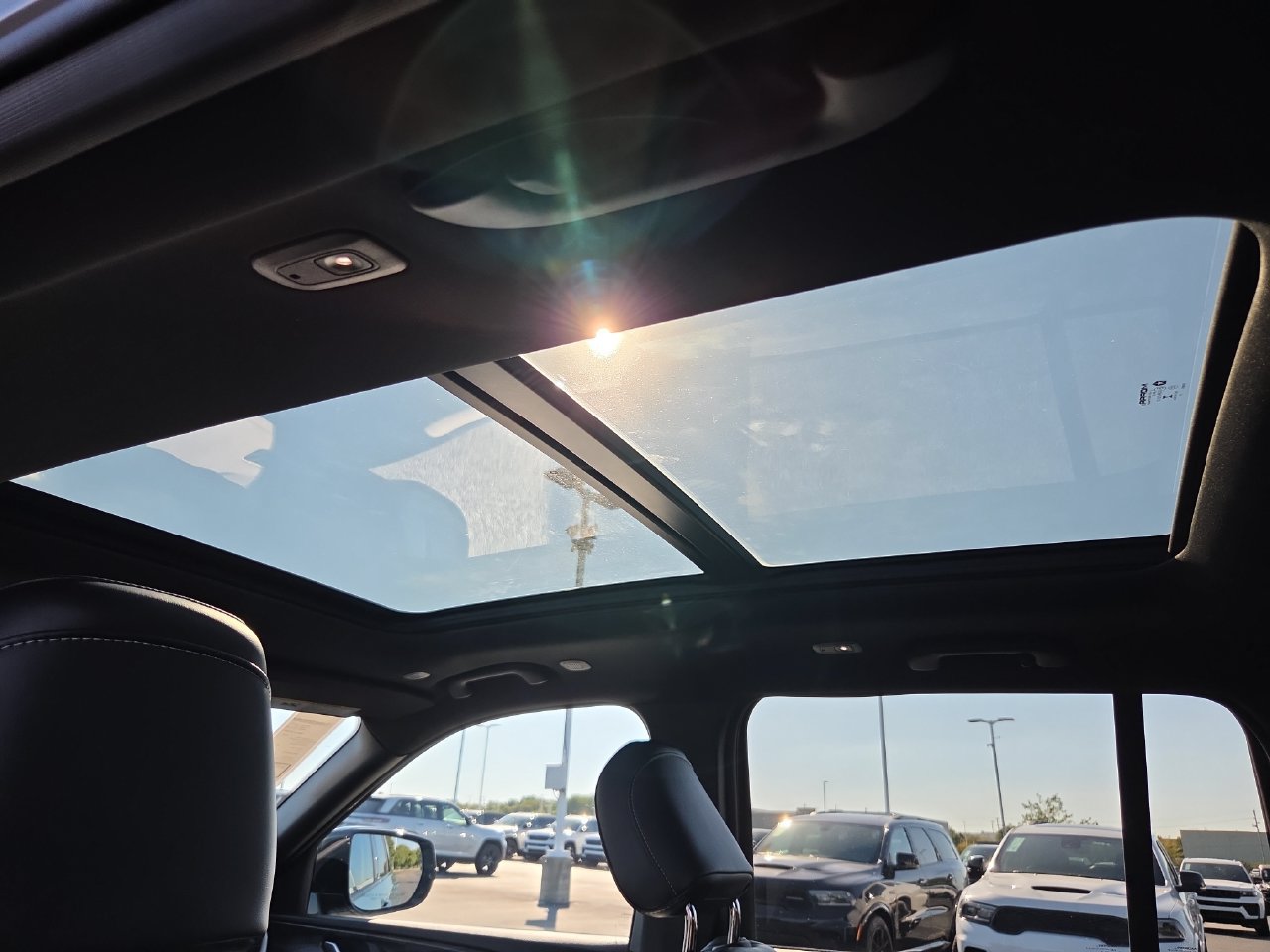 New 2027 Jeep Grand Cherokee Limited AWD/4WD image 22