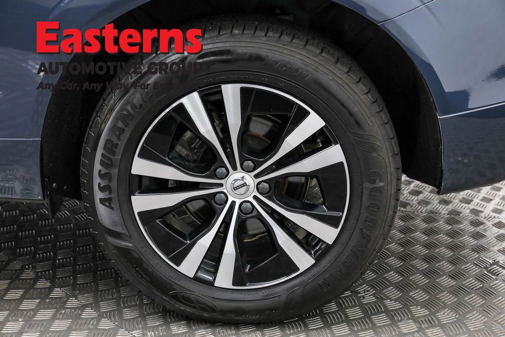 Used 2023 Volvo XC60 B5 Core image 33