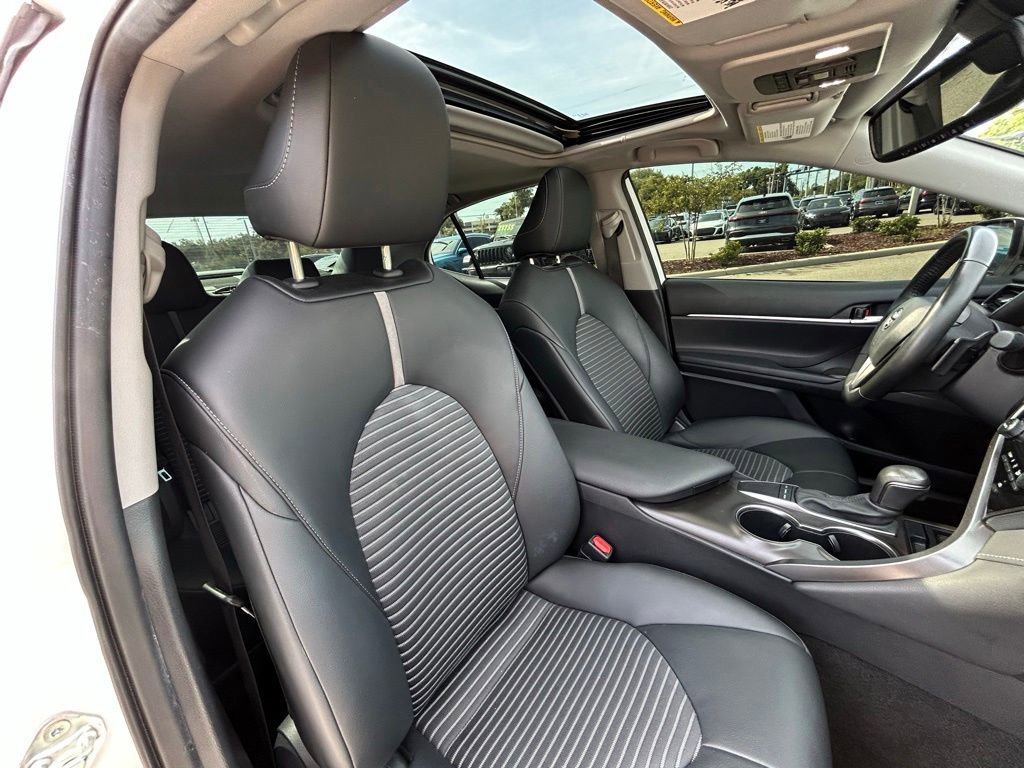 Used 2023 Toyota Camry SE w/ Convenience Package FWD image 40