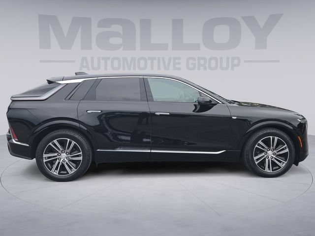 Certified 2024 Cadillac Lyriq Luxury w/ LPO, Floor Liner Package AWD/4WD image 6