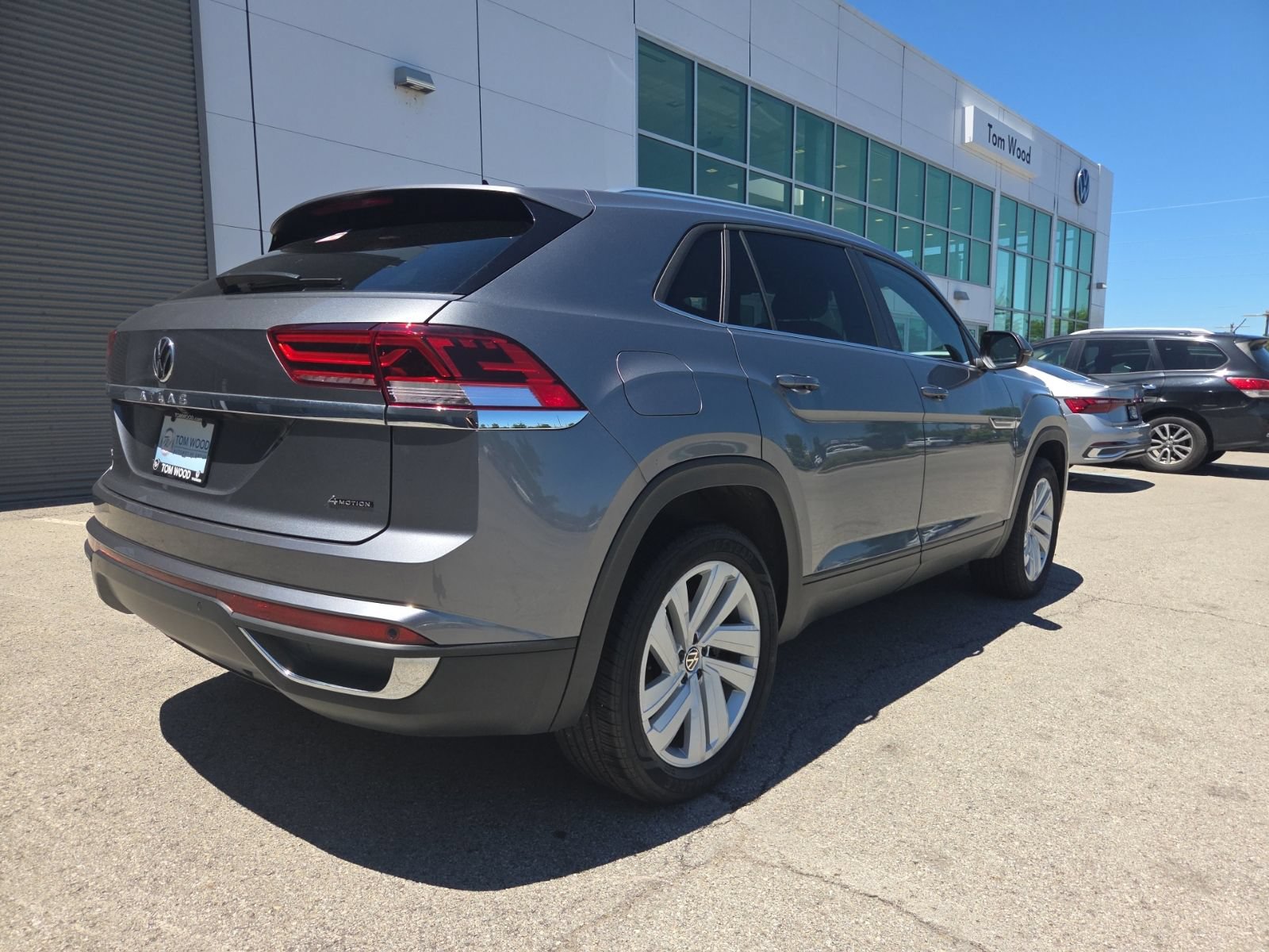 Certified 2023 Volkswagen Atlas Cross Sport SE AWD/4WD image 11