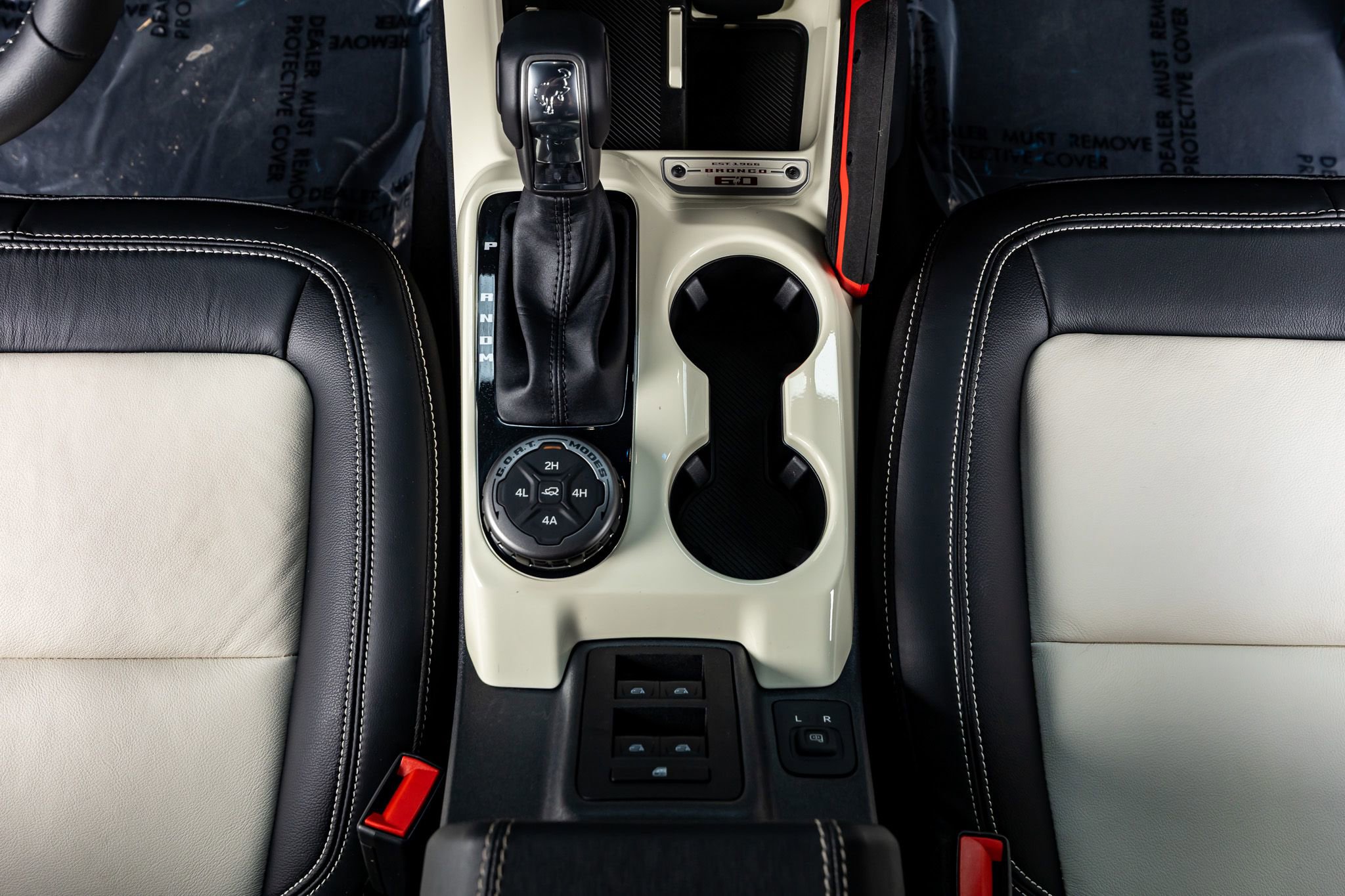 Used 2026 Ford Bronco Outer Banks AWD/4WD image 28