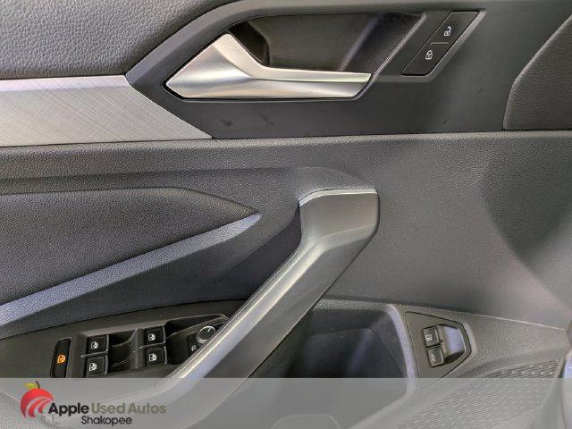 Used 2024 Volkswagen Jetta SE FWD image 11