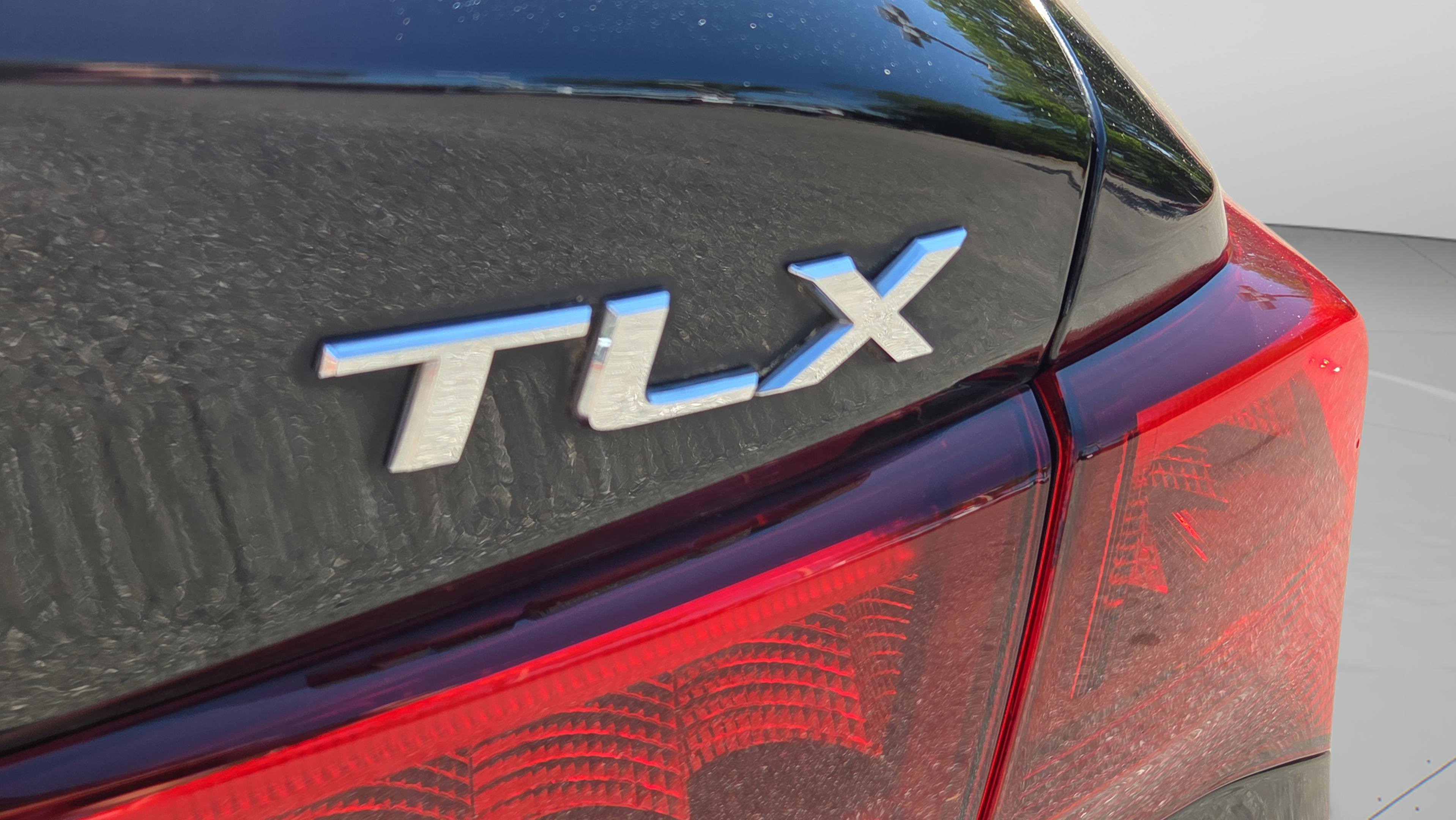 Used 2017 Acura TLX FWD image 30