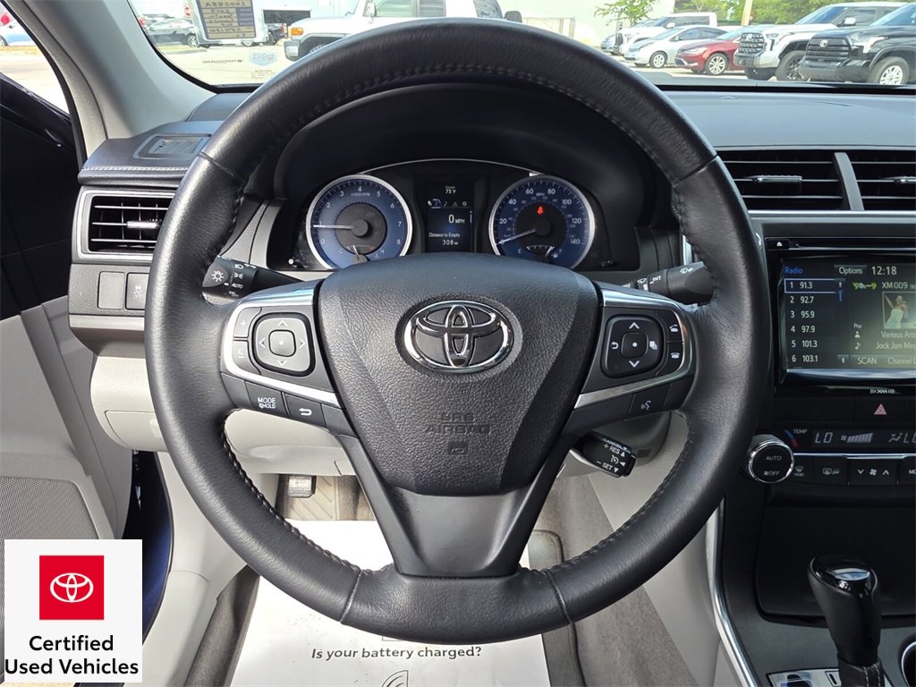 Certified 2017 Toyota Camry XLE image 28