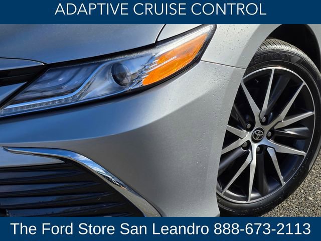Used 2022 Toyota Camry XLE image 12