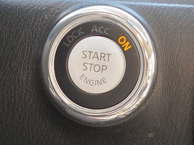 Used 2017 INFINITI QX80 4WD image 24