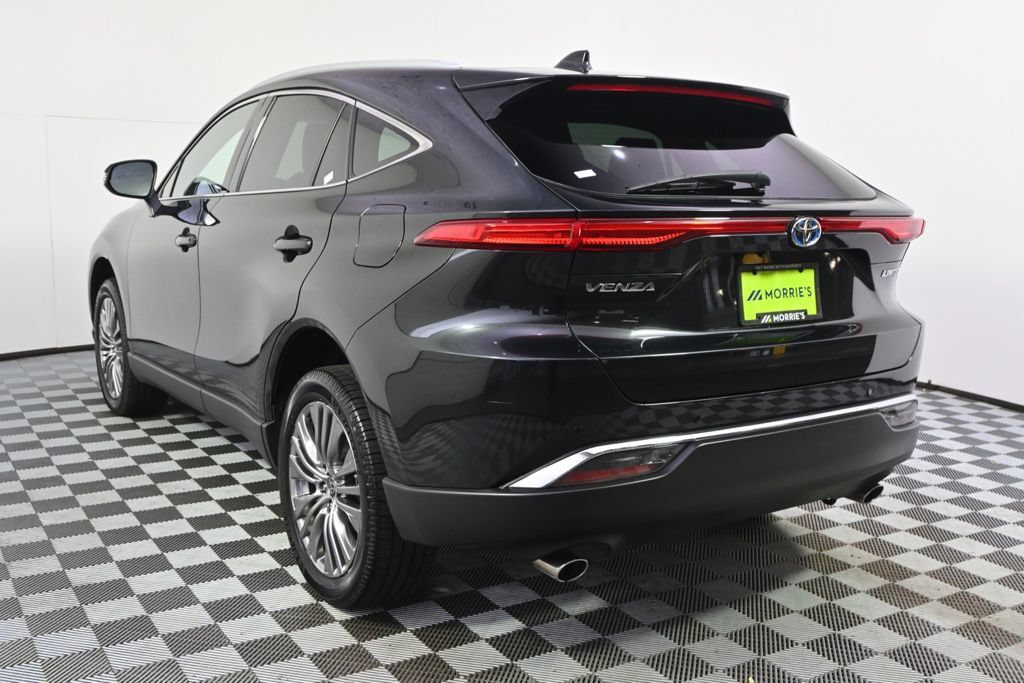 Used 2023 Toyota Venza Limited AWD/4WD image 4