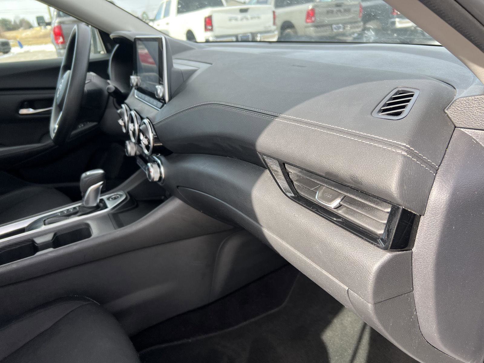 Used 2024 Nissan Sentra SV image 33