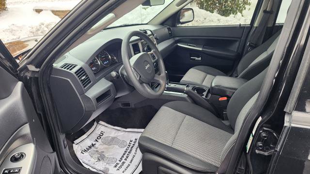 Used 2009 Jeep Grand Cherokee Laredo image 13