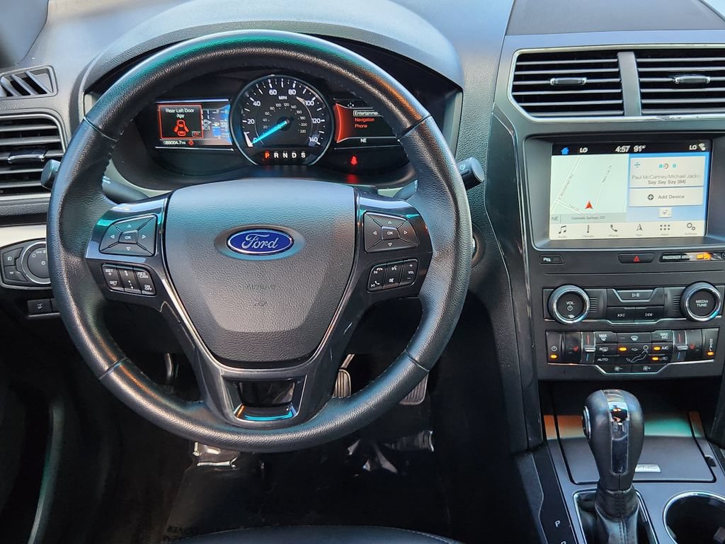 Used 2019 Ford Explorer XLT w/ Equipment Group 202A AWD/4WD image 3