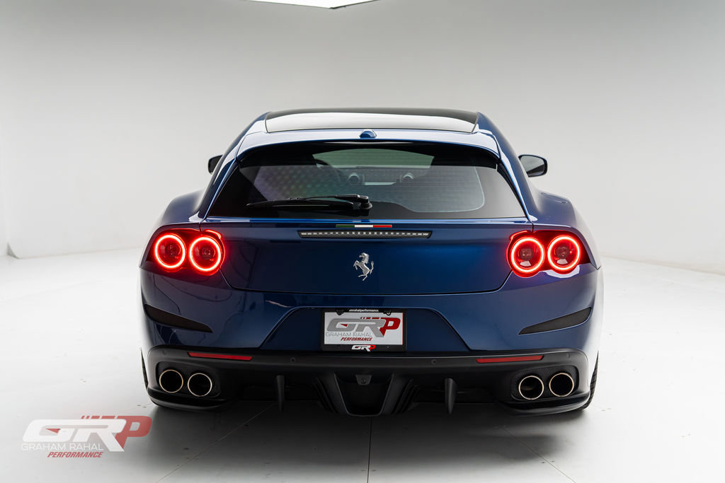 Used 2018 Ferrari GTC4Lusso image 4