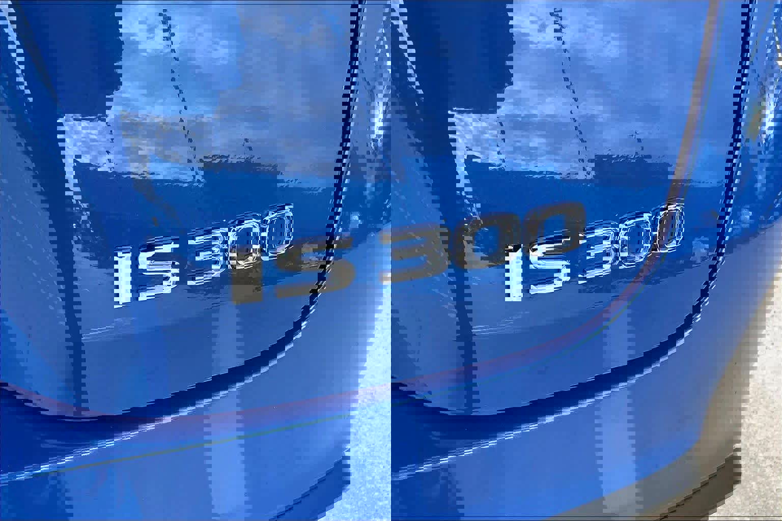 Used 2021 Lexus IS 300 w/ Accessory Package image 19