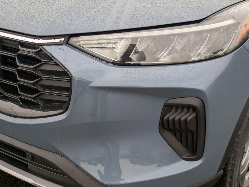 New 2026 Ford Escape ST-Line w/ Cold Weather Package image 10