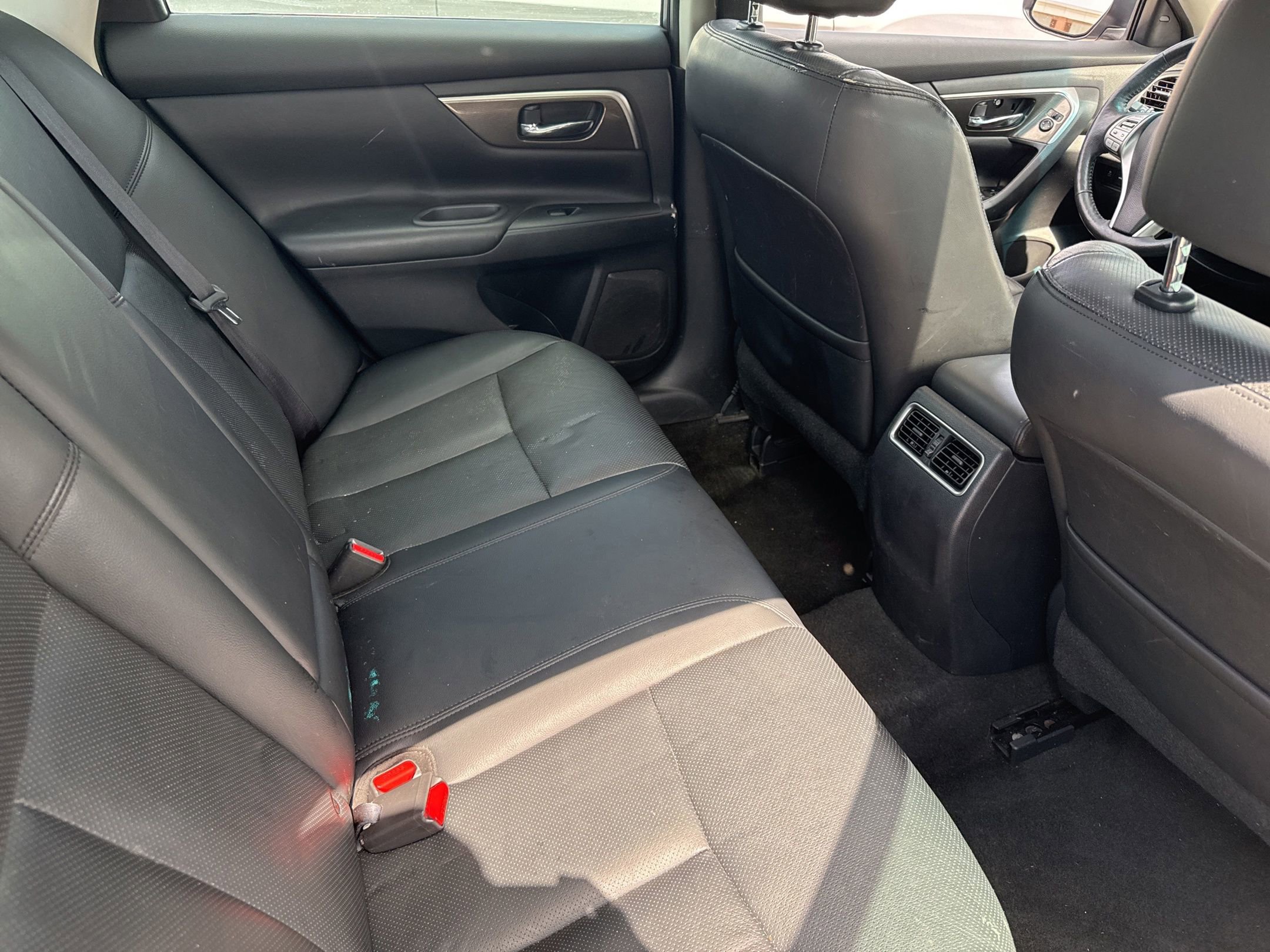 Used 2015 Nissan Altima 2.5 SL w/ Technology Package FWD image 21
