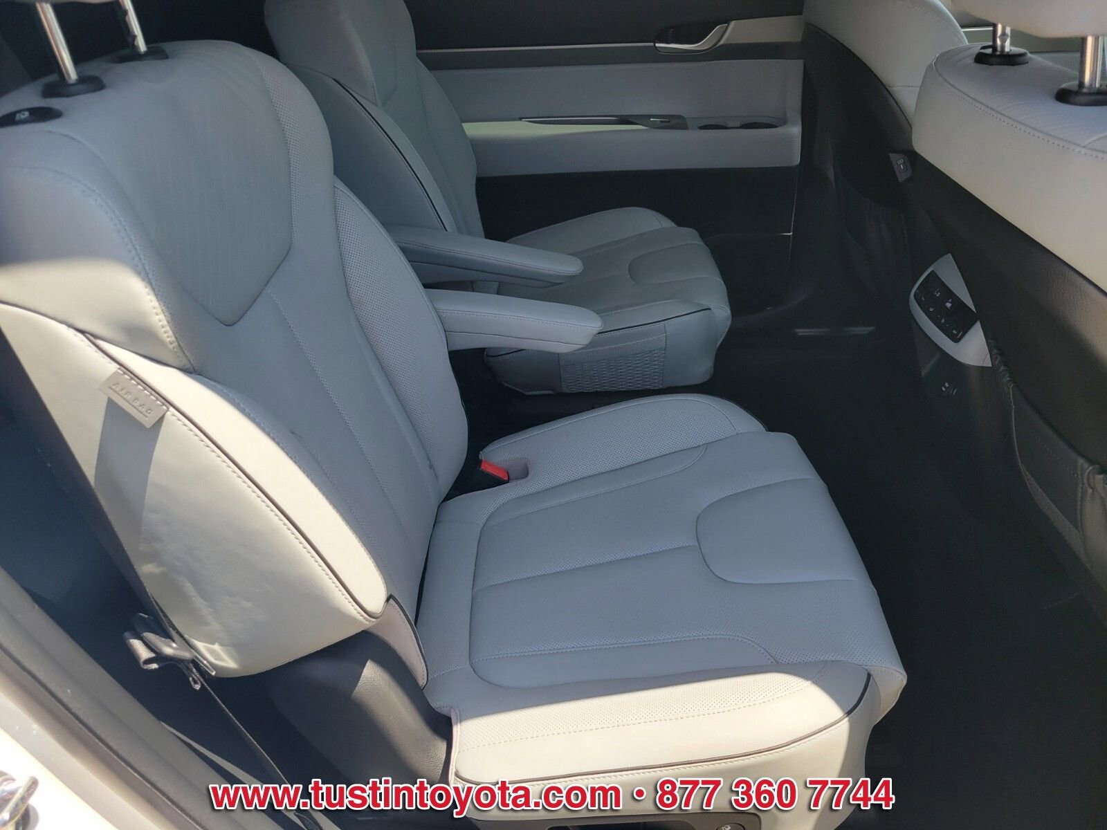 Used 2023 Hyundai Palisade SEL w/ Cargo Package FWD image 16