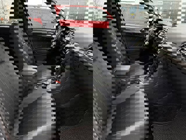 Used 2023 Volkswagen Tiguan SE R-Line image 21