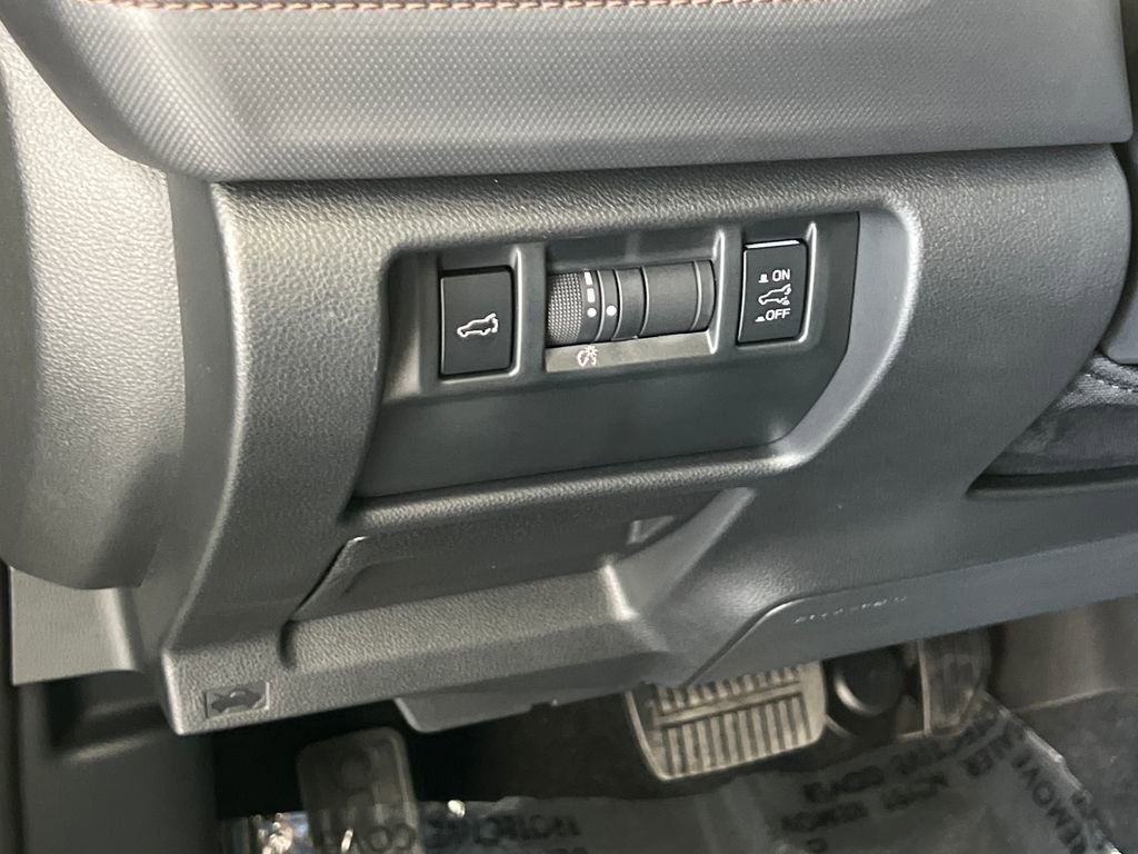 Certified 2025 Subaru Forester Touring AWD/4WD image 33