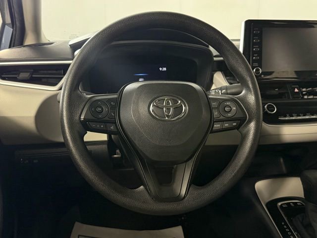 Used 2021 Toyota Corolla LE image 21